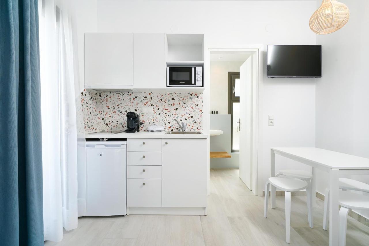 Filoxenia Luxury Apartments ポトス エクステリア 写真